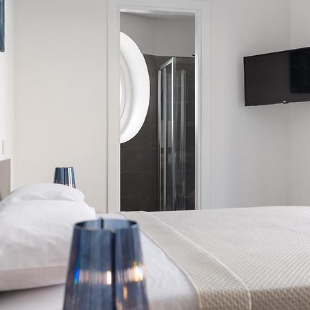 Oneweek Gaeta Suites And Apartments Buitenkant foto