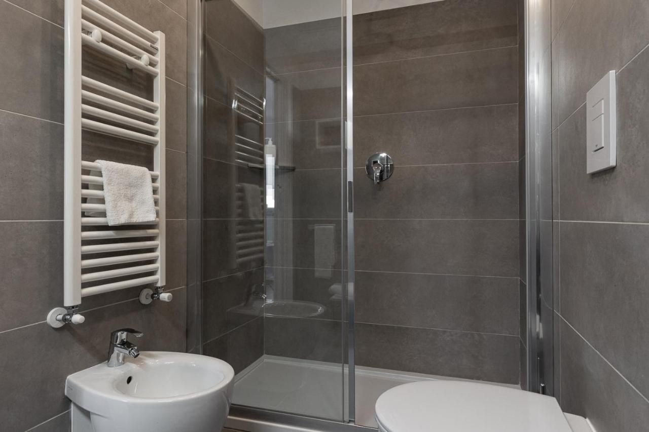 Oneweek Gaeta Suites And Apartments Buitenkant foto