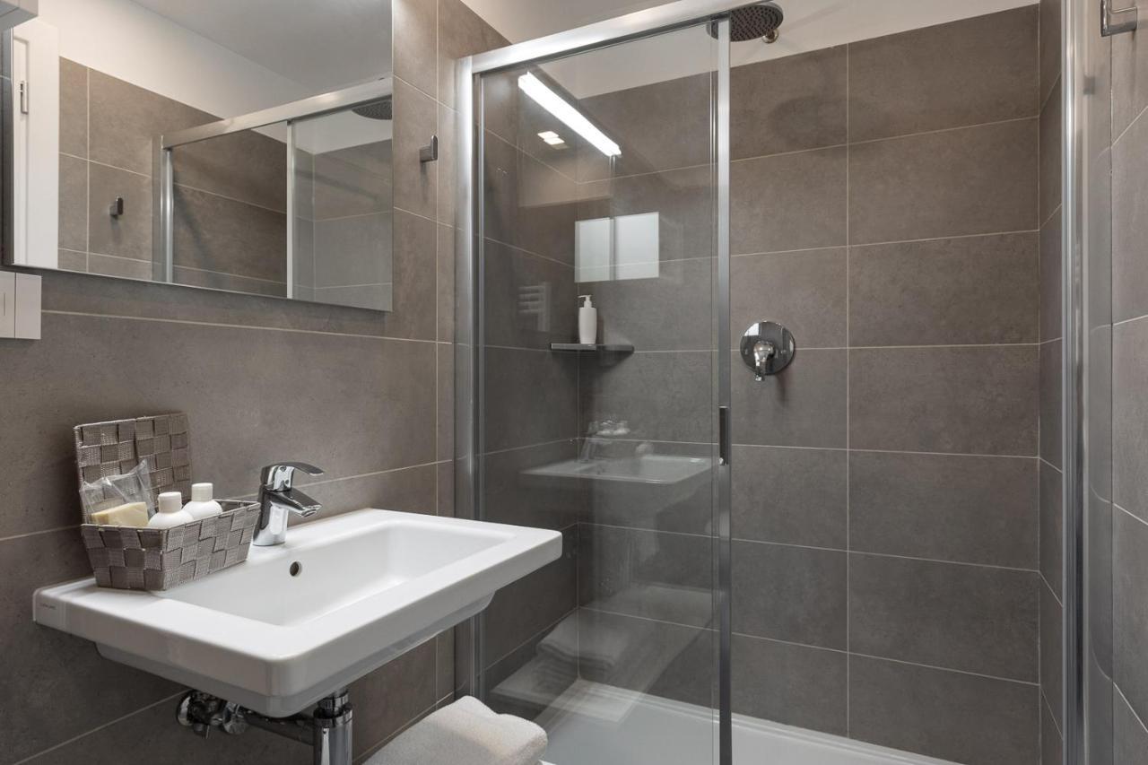 Oneweek Gaeta Suites And Apartments Buitenkant foto